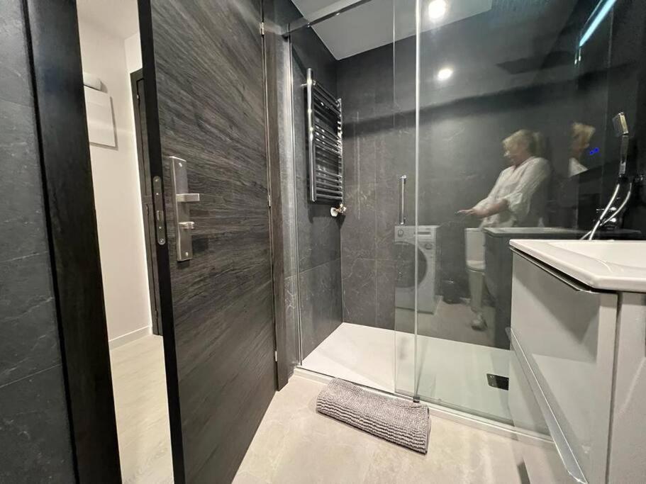 A 20m Playa Apartamento Gijón
